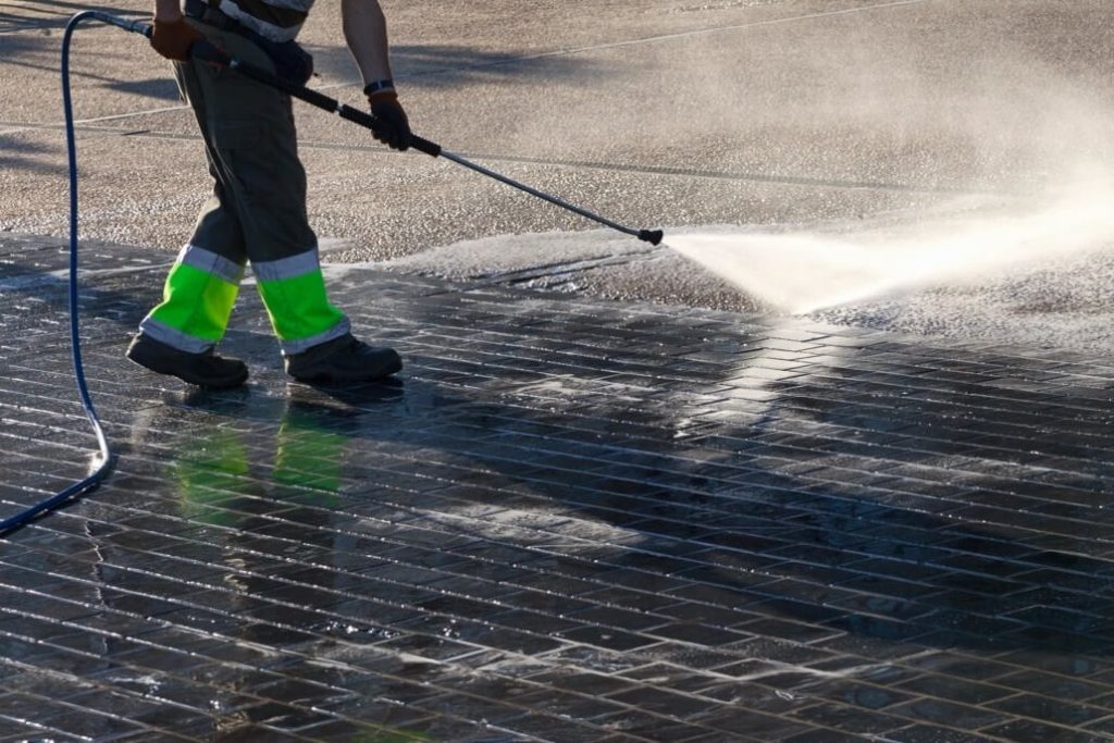 Commercial Exterior Cleaning